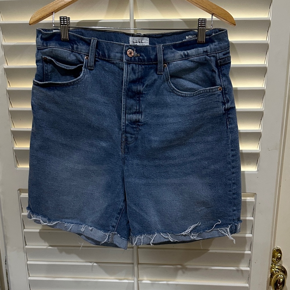 Nicole Miller Light Blue Denim Shorts Size 12